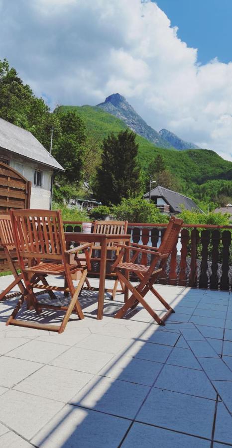 Hotel Gostisce Hedvika Kal-Koritnica Esterno foto